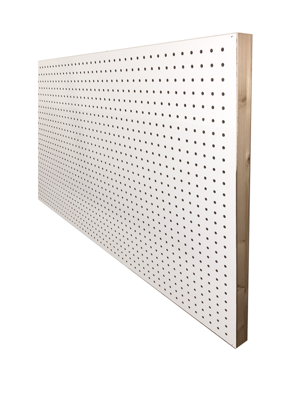 The wooden tatami mats are made using honeycomb panels. They are walkable and breathable