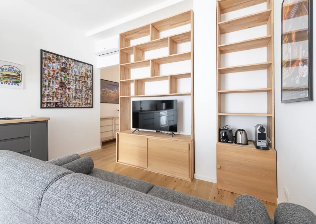 Easy Life House