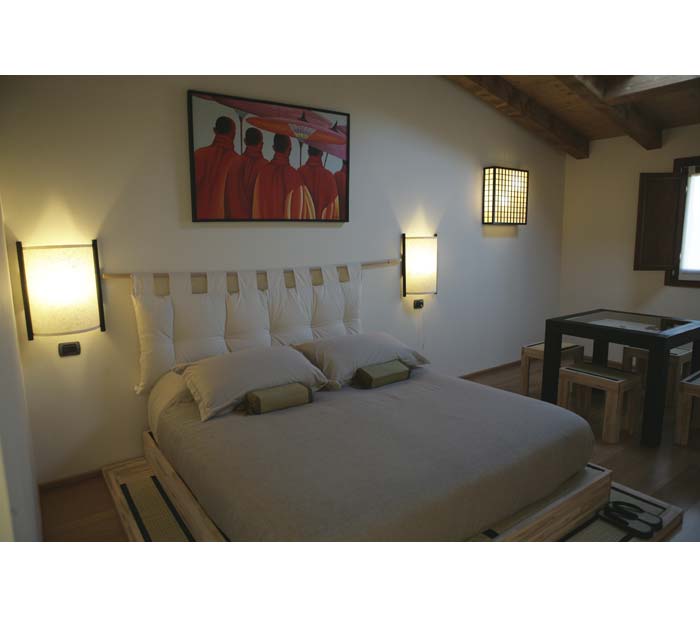 Letto Yasumi con testata Futon